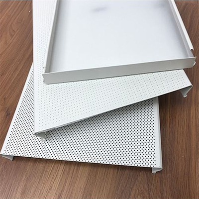 Aluminiummetalldecke für Streifen-Decken-Fliese der Tankstelle-windundurchlässige Aluminiums