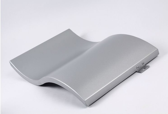 Gebogene Aluminiumbeschichtung der Höhe PVDF der metalldecken-19mm